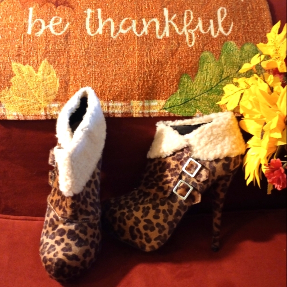 Faux Fur Leopard Print Booties